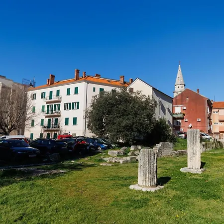 Maris - In Historical Center Of Apartment *