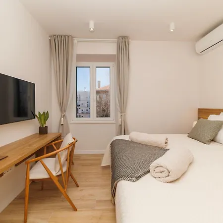 Maris - In Historical Center Of דירה