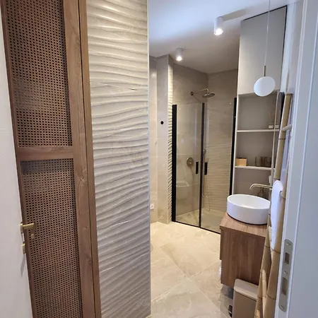 Maris - In Historical Center Of * ザダル