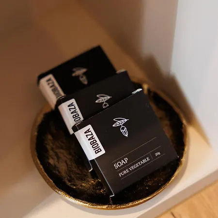 Maris - In Historical Center Of *