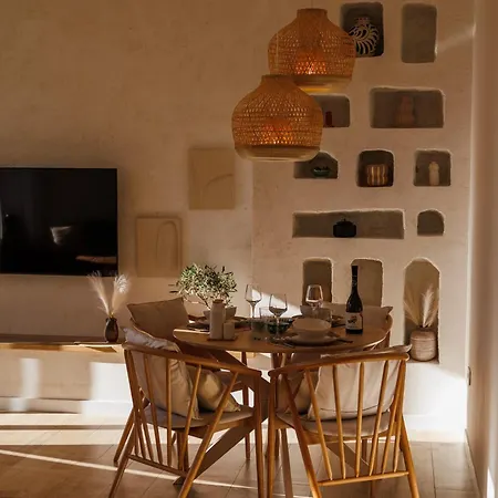 Апартаменти Maris - In Historical Center Of