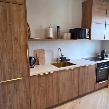 Апартаменти Maris - In Historical Center Of